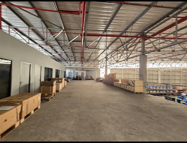 6,569M² WAREHOUSE TO LET IN BELLVILLE SOUTH INDUSTRIA